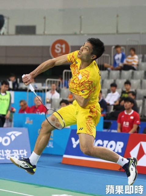 World-class badminton player Chou Tien Chen shares how he trains with the GYROTONIC® Method